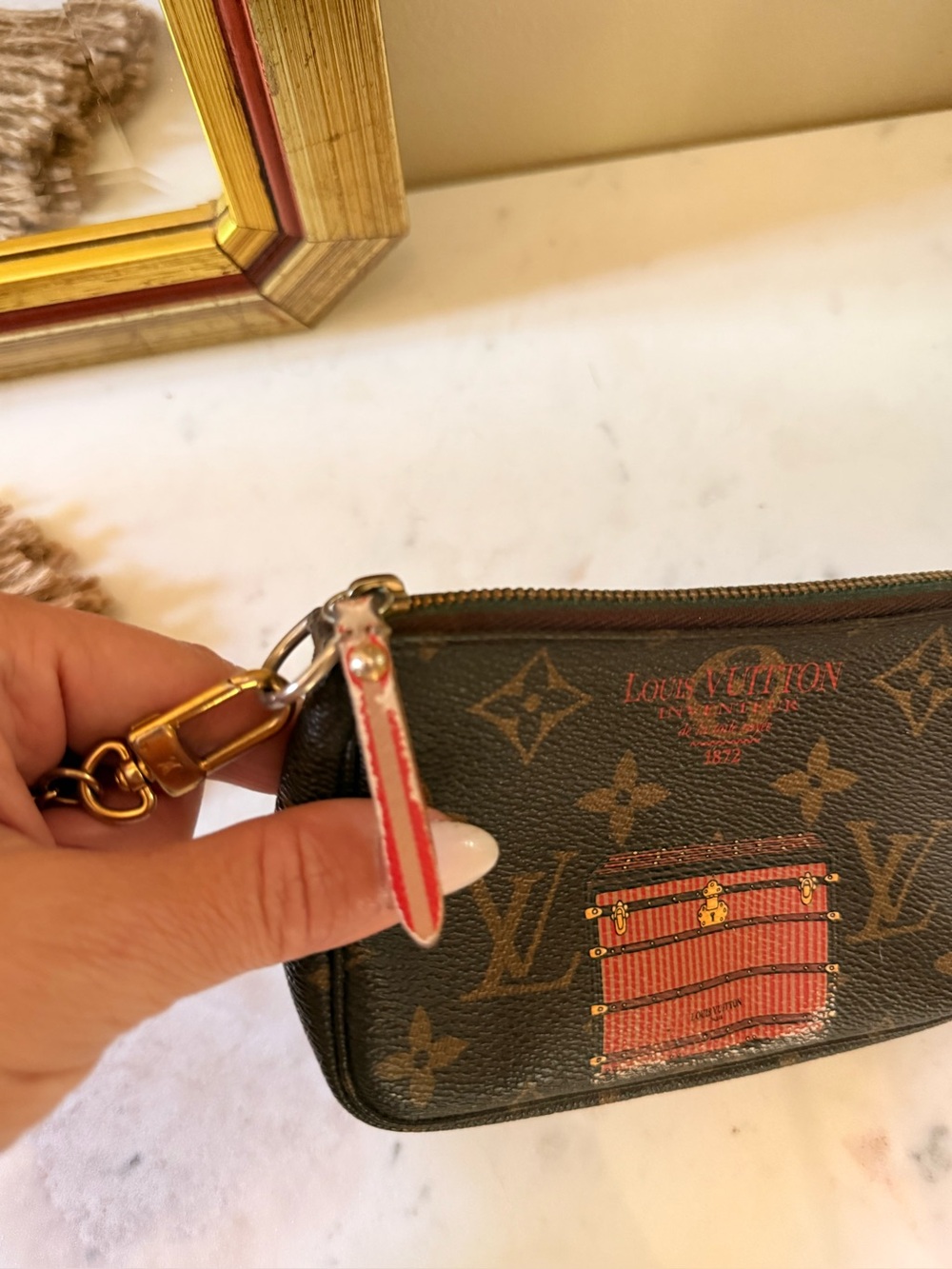 Louis Vuitton Dark Brown Monogram Pouch limited Trunk Edition with chain! - Picture 3 of 8